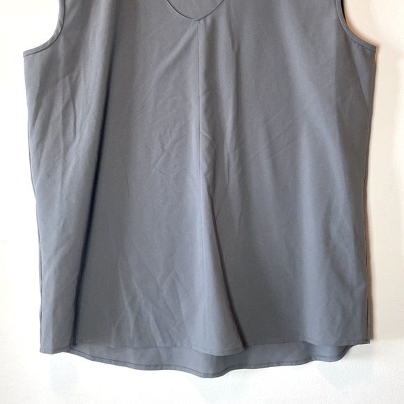 J Crew Cap-sleeve Shirttail Blouse Women’s 12 Gray Basic Lightweight Semi Sheer - Picture 5 of 13